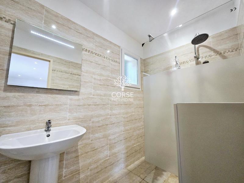 Villa - 100 m² - 4 pièces