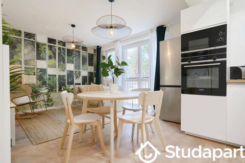 Chambre - 11 m² - 1 pièce