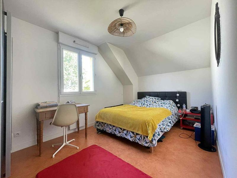 Maison - 94 m² - 5 pièces