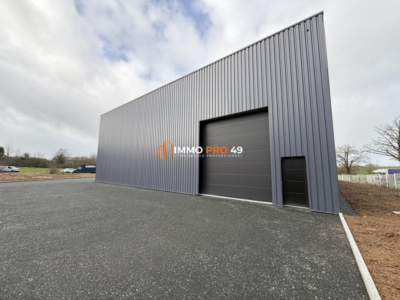 Local commercial - 244 m²