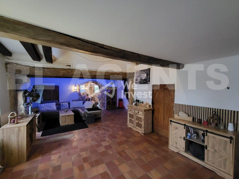 Maison - 308 m² - 14 pièces