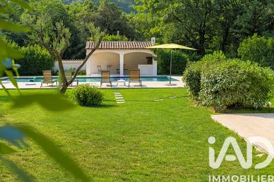 Maison - 132 m² - 6 pièces