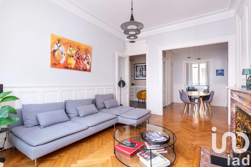Appartement - 121 m² - 5 pièces