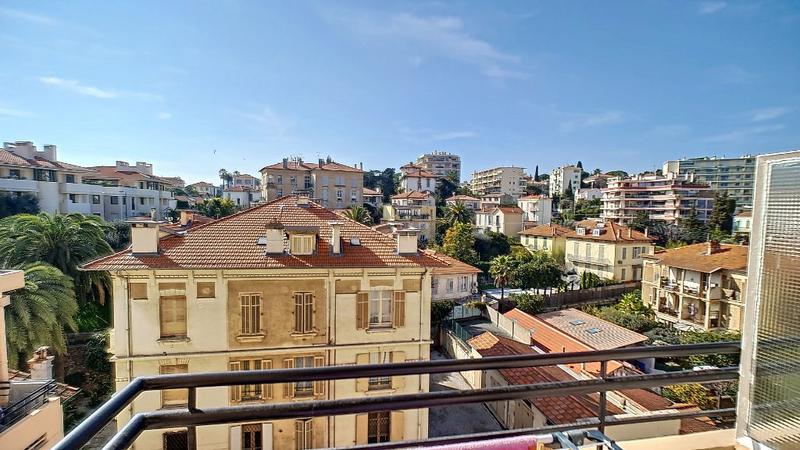 Studio - 30 m² - 1 pièce