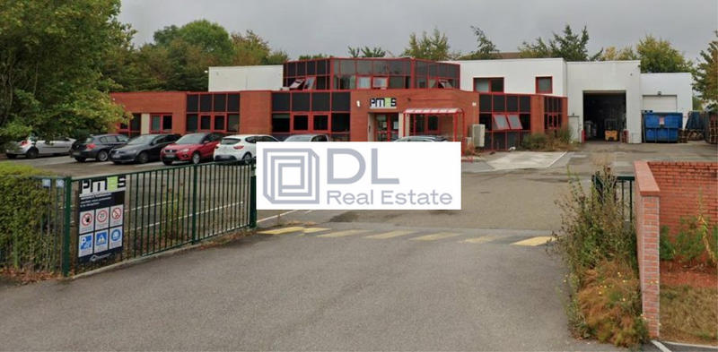 Entrepôt - 1 850 m²