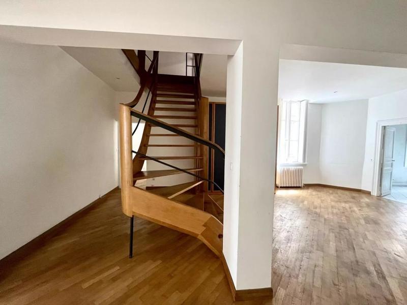 Duplex - 176 m² - 5 pièces
