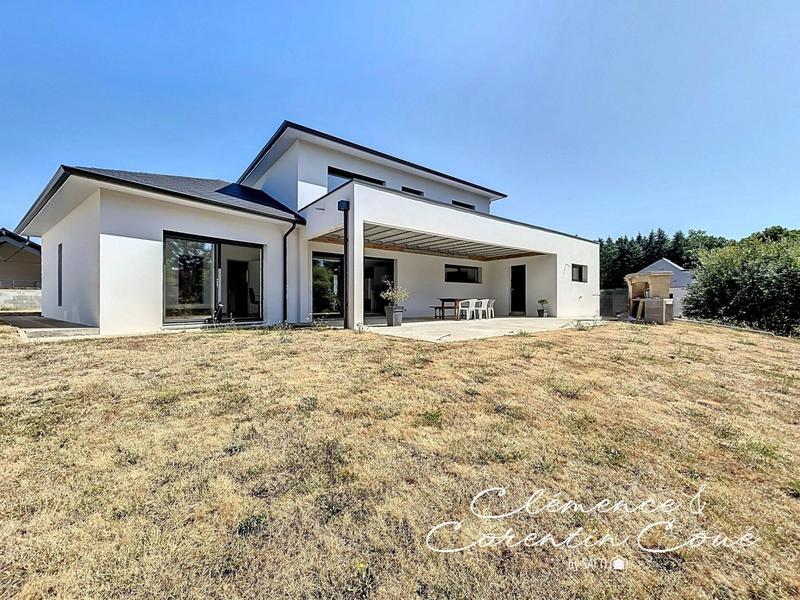 Maison - 186 m² - 6 pièces