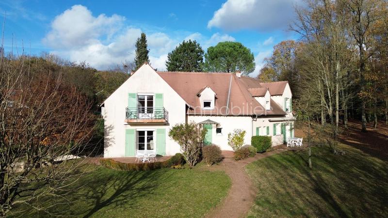 Demeure - 278 m² - 8 pièces