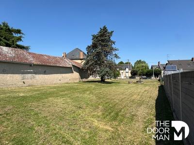 Terrain constructible - 900 m²