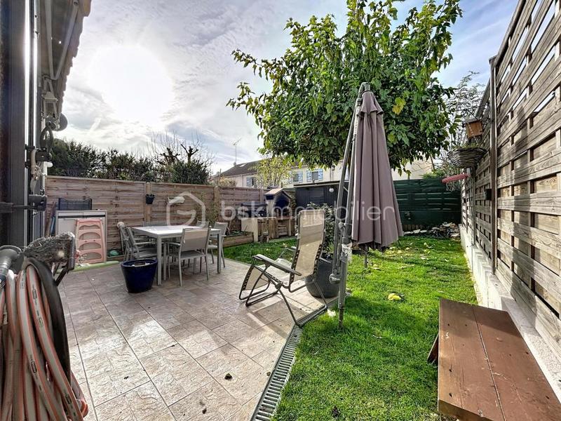 Villa - 80 m² - 5 pièces