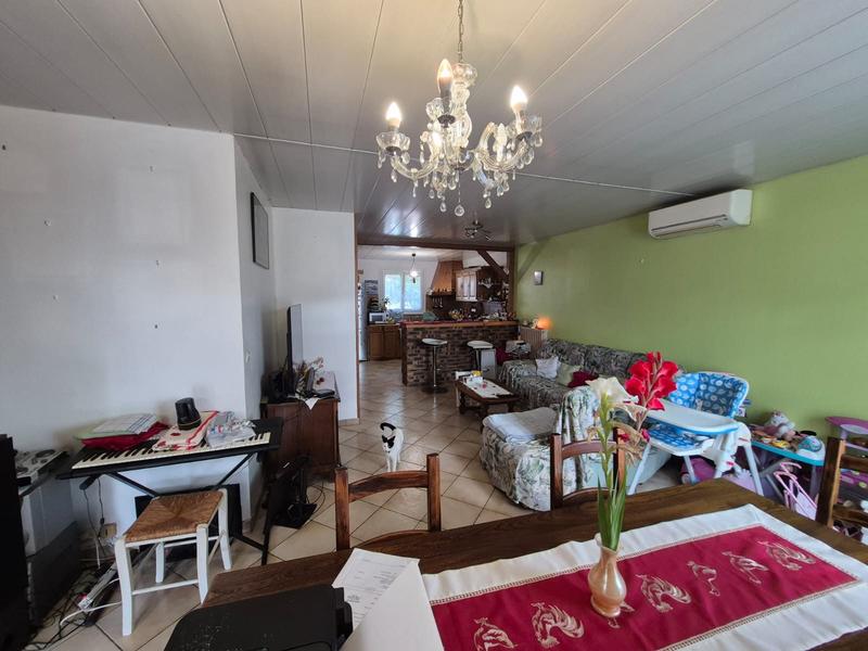 Maison - 74 m² - 5 pièces