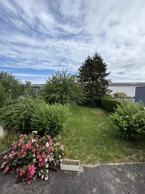 Fonds de commerce - Local commercial - 180 m²