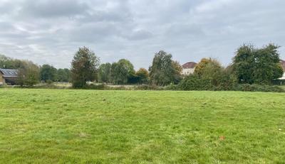 Terrain de lotissements - 617 m²