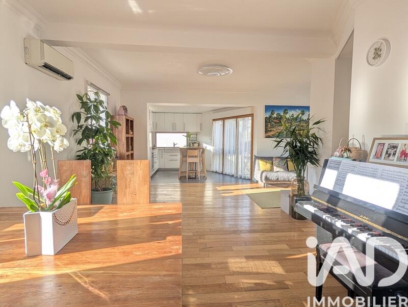 Maison - 101 m² - 6 pièces