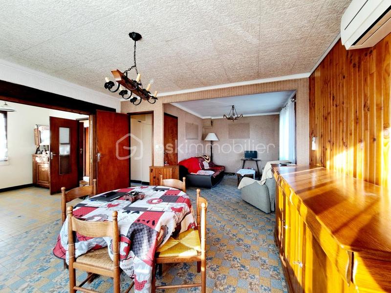 Propriété - 81 m² - 5 pièces