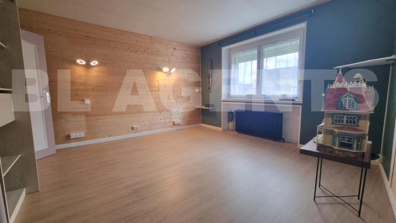 Maison - 177 m² - 4 pièces