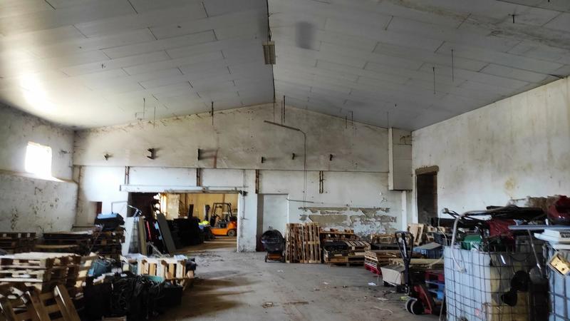 Entrepôt - 4 076 m² - 10 pièces