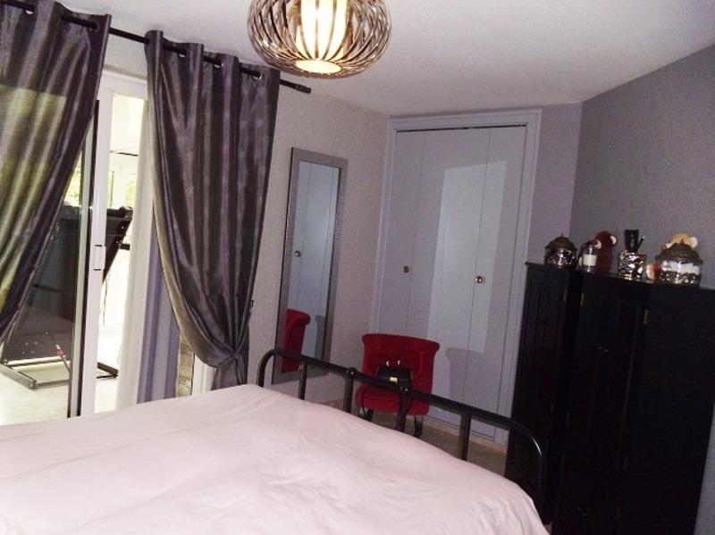 Maison - 204 m² - 7 pièces