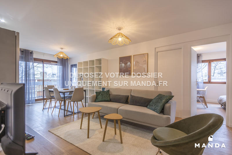 Chambre - 10 m² - 5 pièces