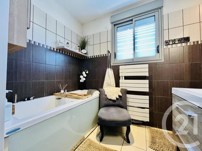 Maison de village - 143 m² - 6 pièces