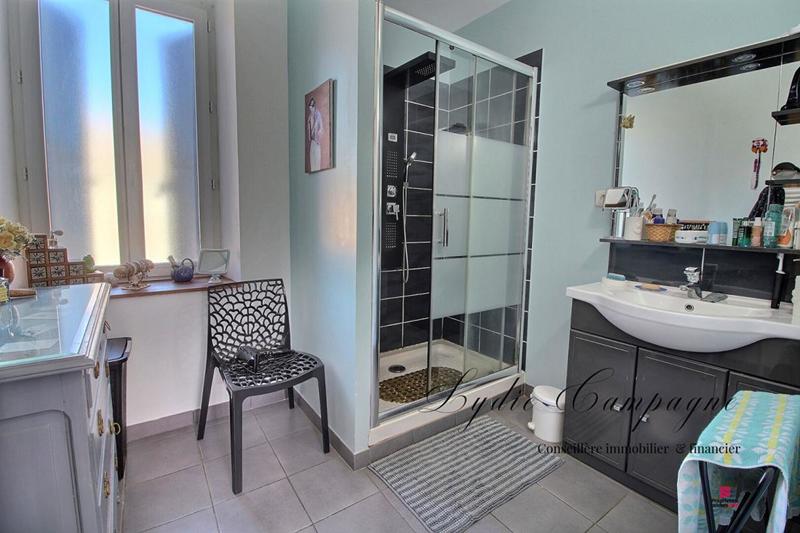 Propriété - 156 m² - 6 pièces