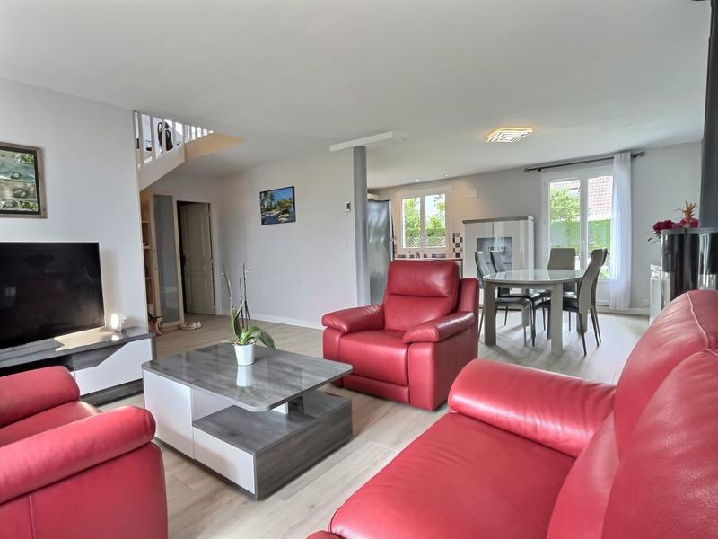 Maison - 115 m² - 6 pièces