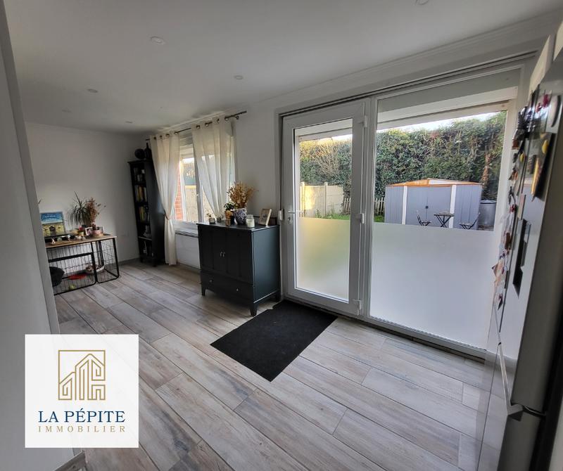 Maison - 90 m² - 5 pièces