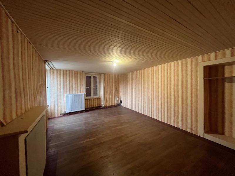 Maison - 150 m² - 9 pièces