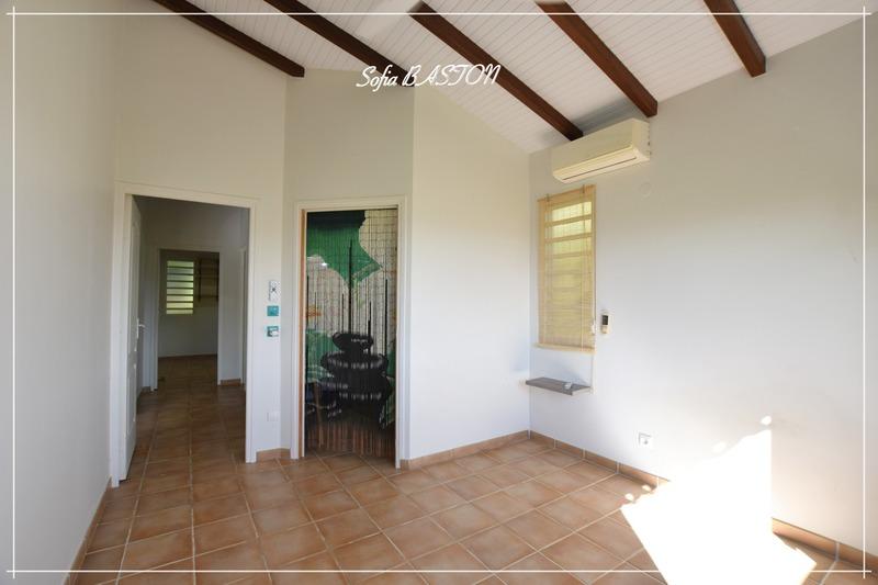 Maison - 99 m² - 4 pièces