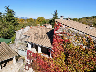 Maison - 479 m² - 15 pièces