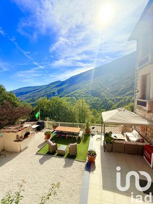 Maison - 136 m² - 5 pièces