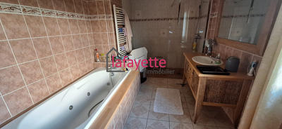 Maison - 105 m² - 4 pièces