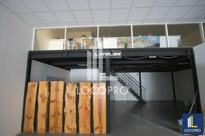 Local d'activité / Entrepôt - 270 m²