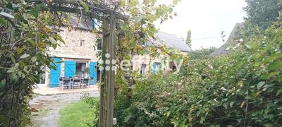 Maison - 554 m² - 18 pièces