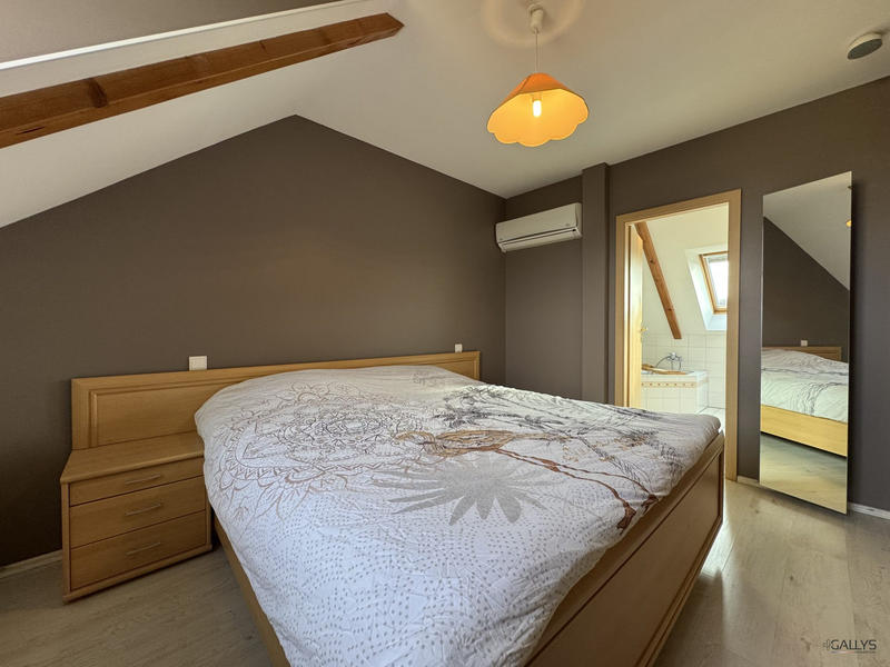 Maison - 150 m² - 8 pièces