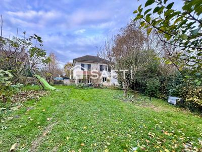 Maison - 93 m² - 4 pièces