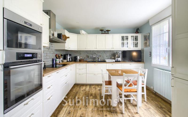 Maison - 160 m² - 7 pièces