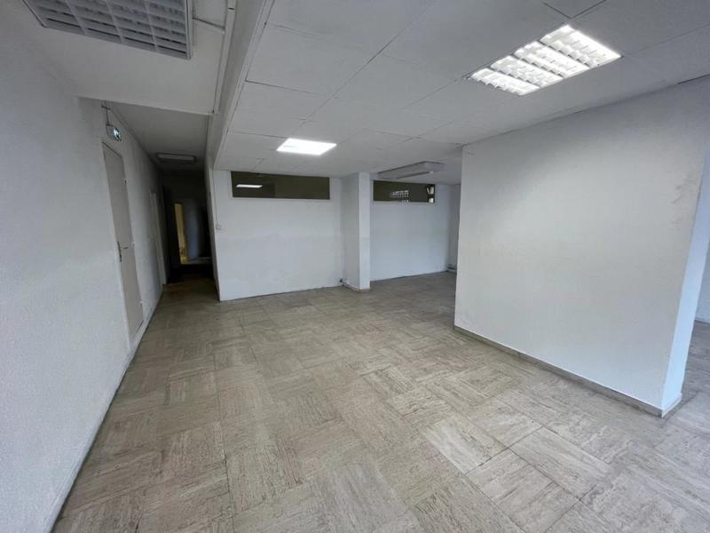 Local commercial - 155 m²
