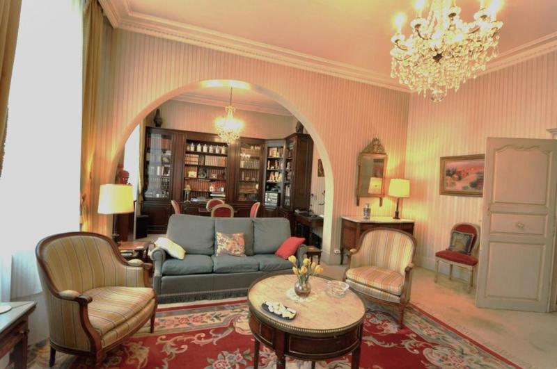 Maison bourgeoise - 257 m² - 10 pièces