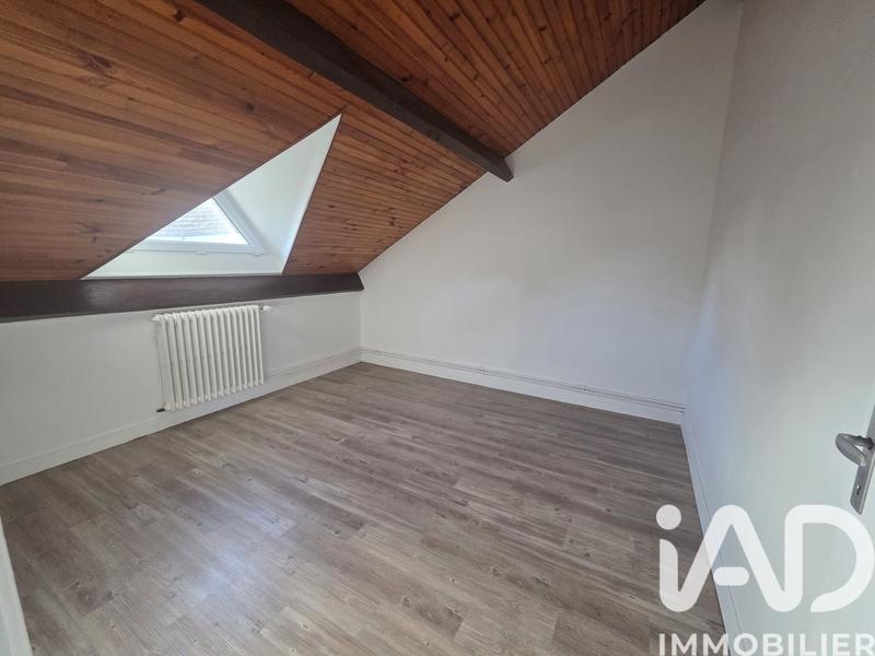 Maison - 185 m² - 8 pièces