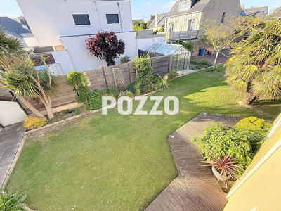 Maison - 345 m² - 8 pièces