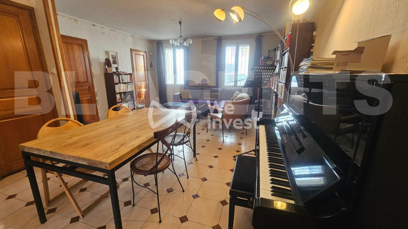 Maison - 161 m² - 7 pièces