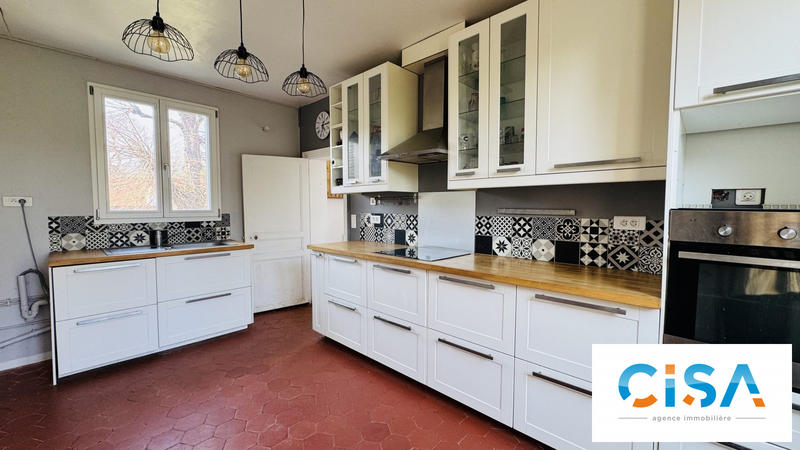 Maison ancienne - 142 m² - 7 pièces