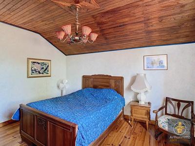 Maison - 158 m² - 7 pièces