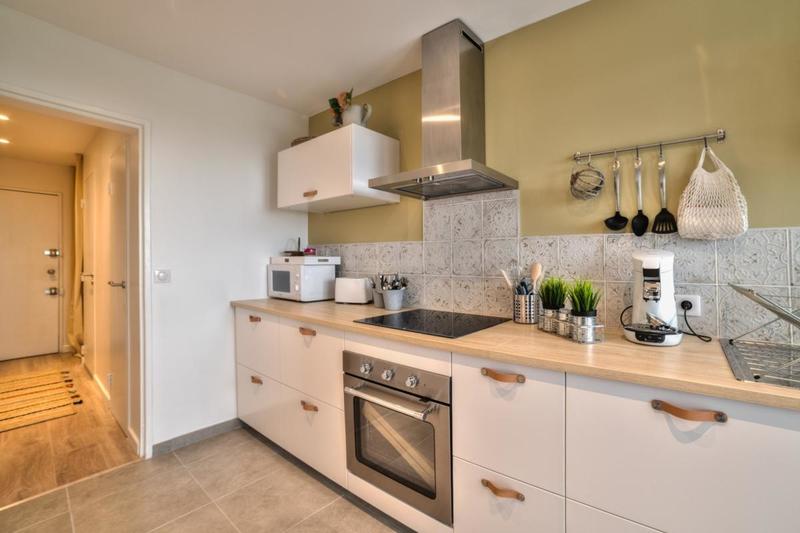 Appartement - 82 m² - 5 pièces