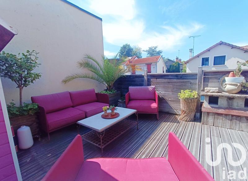 Maison - 294 m² - 8 pièces