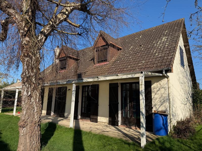 Maison - 140 m² - 5 pièces