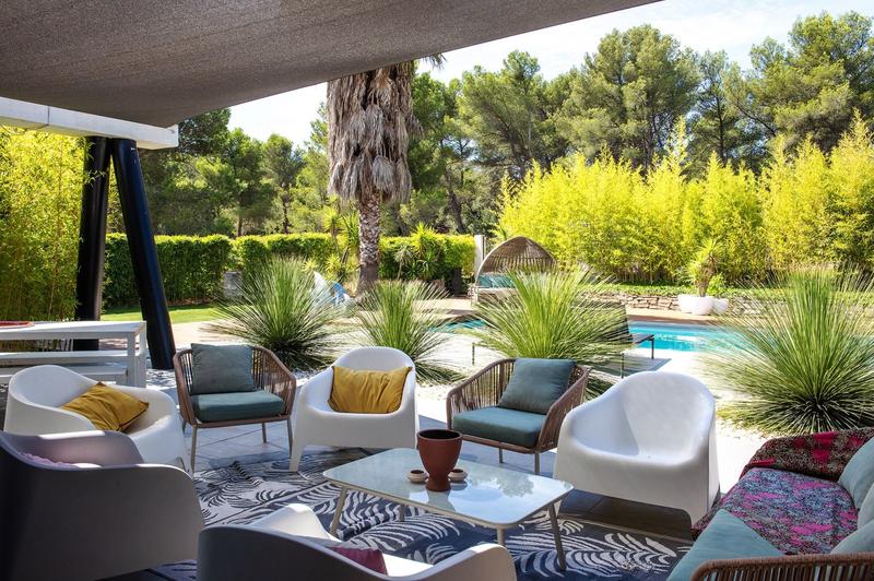 Maison - 235 m² - 6 pièces