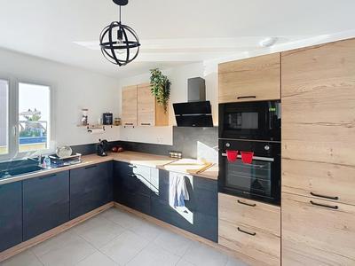 Maison - 80 m² - 4 pièces