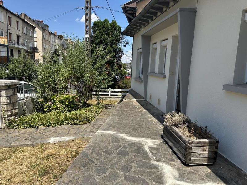 Maison de ville - 181 m² - 9 pièces